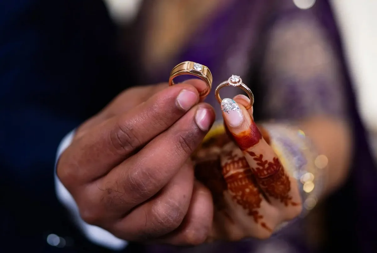Engagement ring exchange photography